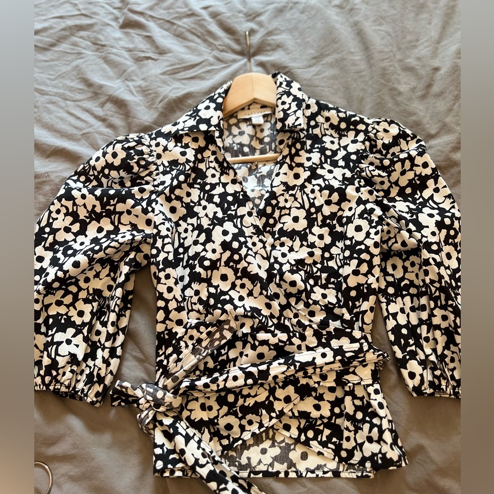 Topshop Monochrome Floral Poplin Wrap